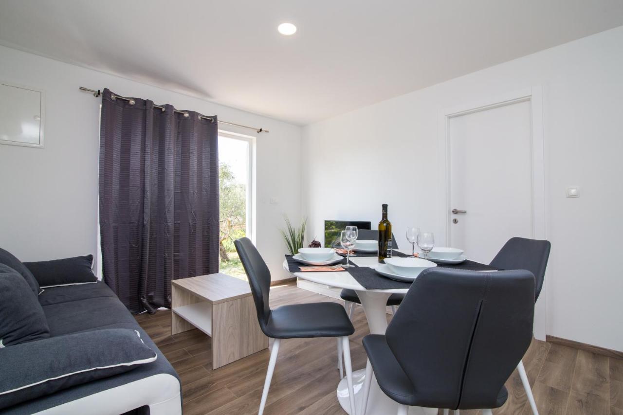 Luxury Mobile Homes Liza Biograd Na Moru Zewnętrze zdjęcie